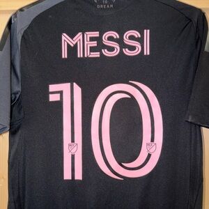 Adidas Messi Black and Pink Soccer Jersey RETAILS $180!!! Size medium